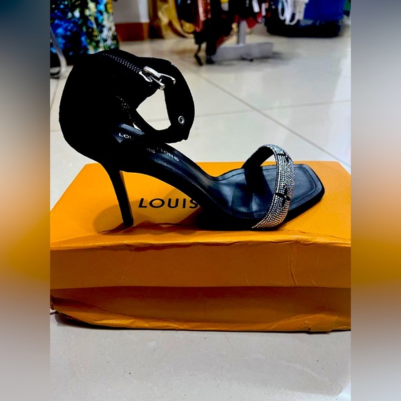 Louis Vuitton High Heels (Brand New) - Picture 5 of 5